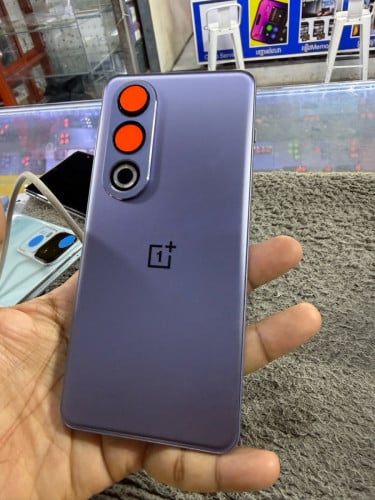 Oneplus ACe 3V 5G Ram12G Memory512G Global Sim2 មានឆ្នាំងសាក