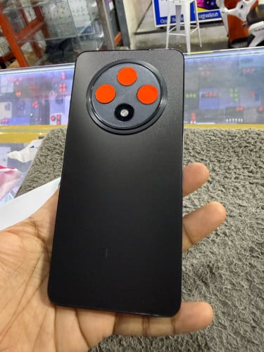 Oppo Reno12F Ram8G Memory256G ក្រុមហ៊ុនសុីមពីរ មានឆ្នាំងសាក