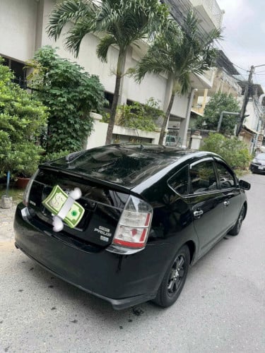 Prius full option 2005 2AW