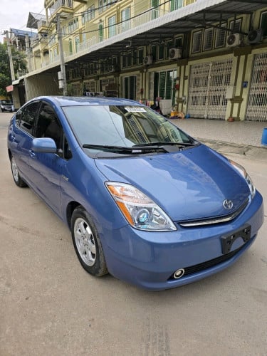 ToyotaPrius 08 Fulloption មានប្រមូលសិនពិសេស ថែមការដូរជាច្រើនមុខ សម្រាប់បងប្អូន