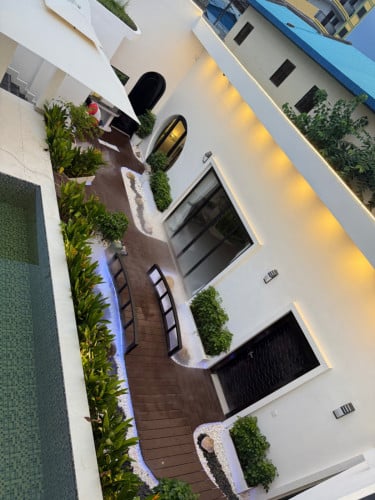 Villa Kompot for sale