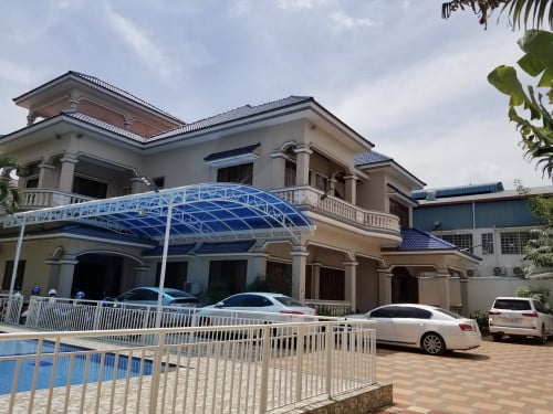 ផ្ទះវីឡាសម្រាប់ជួល(មានអាងហែលទឹក)