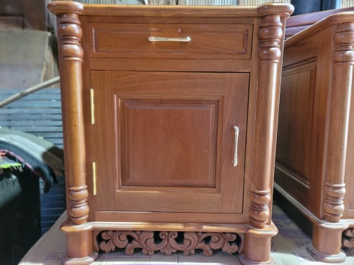 ទូក្បាលគ្រែ