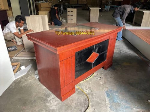 តុប្រធាន. 140*70