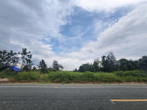 ដីផ្លូវ53B កំពង់ឆ្នាំជាប់ផ្លូវ៦០ម៉េត្រកំពង់ឆ្នាំងពោសាត់