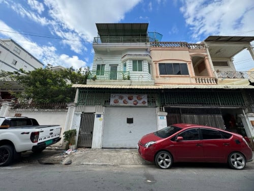 ផ្ទះសម្រាប់ជួល | House for Rent