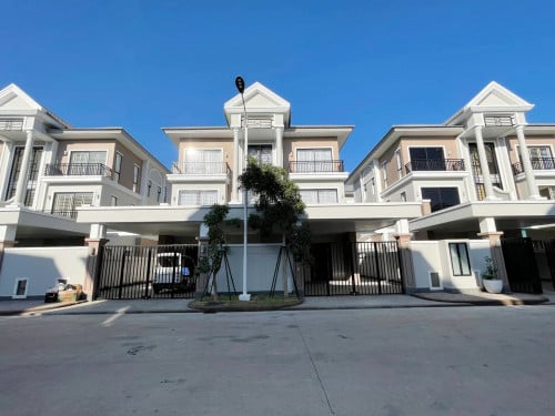 វីឡាTwinA សម្រាប់លក់ l TwinA villa For sale