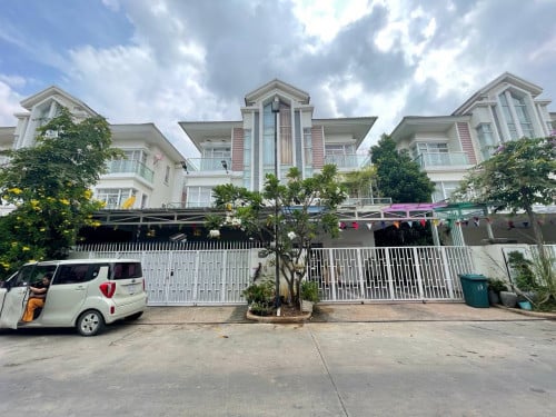 ✅វីឡាភ្លោះ សម្រាប់ជួល បុរីជីប ម៉ុង សែនសុខ Aeon2