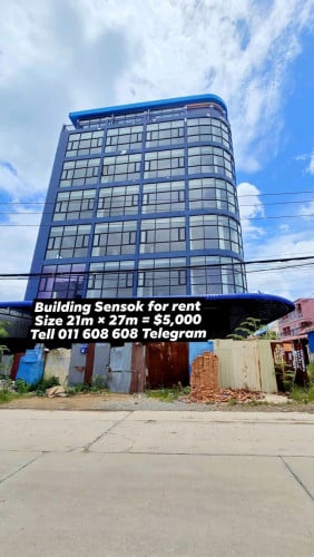 Building at Sensok for rent big road
