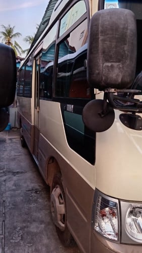 BUS HYUNDA COUNTY 2010