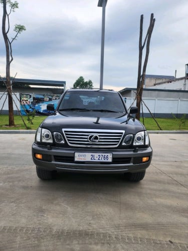 lexus lx 470 ឆ្នាំផលិត 2001 នៅសាណុំស៊ាំងស៊ីន