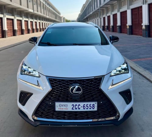 Lexus NX200T 2017 F-Sport ឆឺរីសុីន 5បេតុង ប៉ុង2 (17000$ដកឡានប្រើបាន)