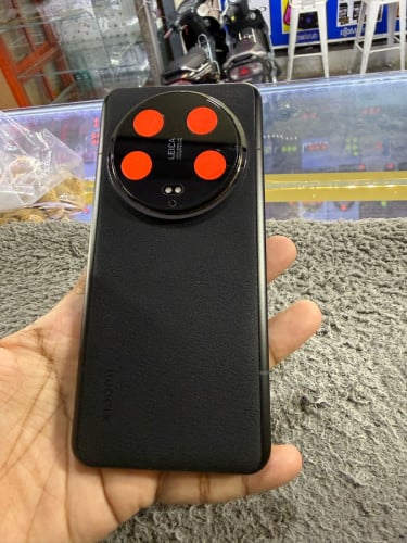 Mi 14ultra 5G Ram16G Memory512G Global Sim2 មានឆ្នាំងសាក