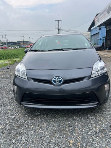 Prius 2012 options 3