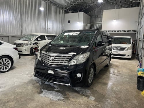 Toyota alphard 2012