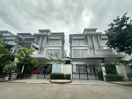 Twin Villa for Rent at Borey Peng Huoth The Star Eternal (Steung Mean Chey)