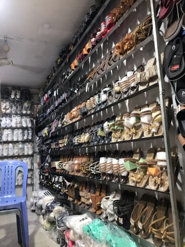 សេងតូបស្បែកជើង