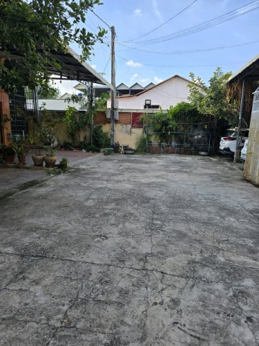 ផ្ទះលក់បន្ទាន់