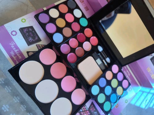 ប្រមូលសិនទៅលើភ្នែកតម្លៃពេញ 15 ដុល្លារតម្លៃពេញ 15 ដុល្លារ។ប្រមូលសិន 50%។សល់ត្រឹមតែ 7.5$