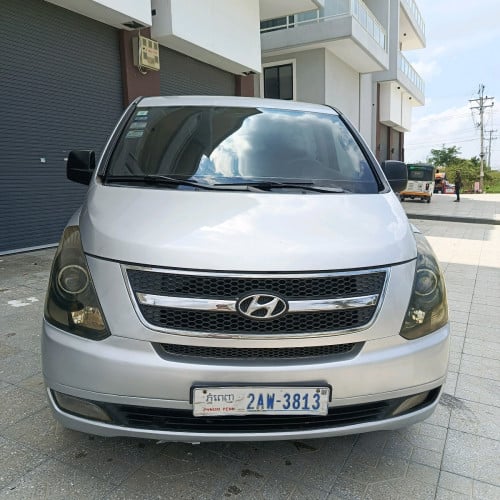 ឡាន Starex 010