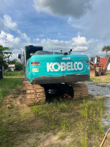 Escavator and Free loader for sale urgent