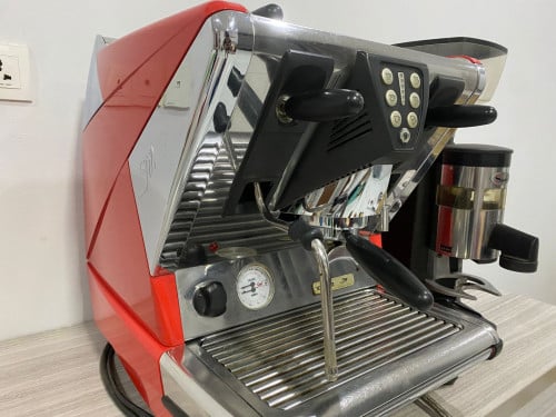 La San Marco 100 E 1 Group coffee machine