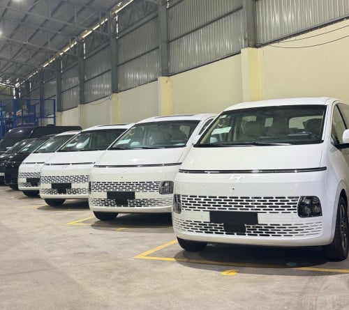 Staria- 11Seat, 2026