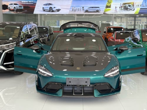 Xiaomi su7 ultra 1548hp