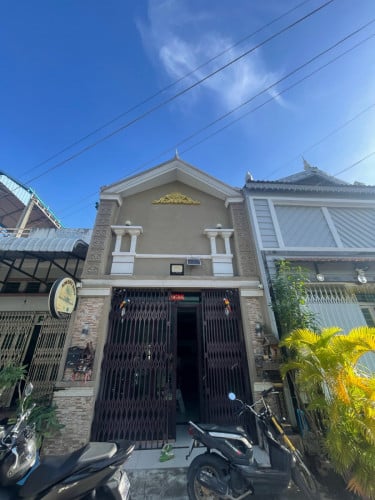 ផ្ទះលក់បន្ទាន់នៅផ្សាជម្ពូវ័ន