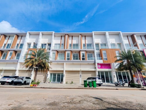 ផ្ទះអាជីវកម្ម សម្រាប់ជួល!!