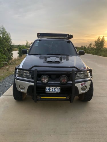 លេងហេីយស្រាច