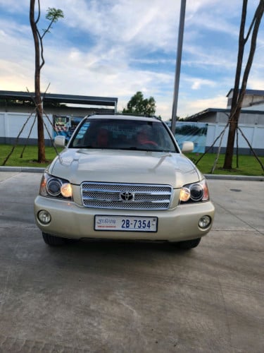 ឆ្នាំ 2003 ប៉ុងពីររលីមីធីតបើកដំបូលfullពេញ។