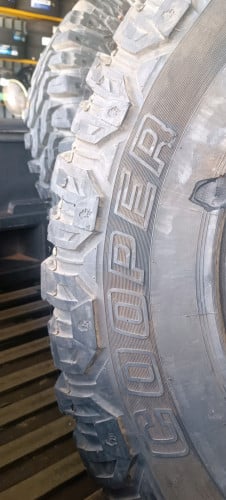 សំបកកង់ 37x12.5x17 ម៉ាក cooper