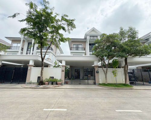 វីឡាភ្លោះ​​ B សម្រាប់ជួល | Villa Twin B for Rent