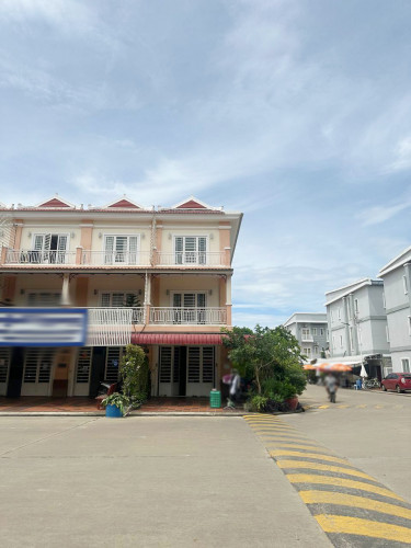 ផ្ទះល្វែងកែងផ្លូវលក់នៅបុរីវិមានភ្នំពេញព្រែកអញ្ចាញ | Flat for Sale at Borey Vimean PP, Prek Aeng