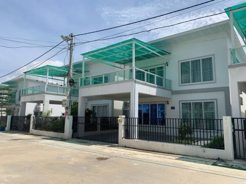 វីឡាជួលគម្រោង២២​ បុរី KPMornDany​ សង្កាត់ស្នោរ​ ខណ្ឌកំបូល