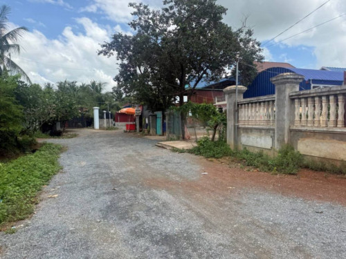 ๐ฆHouse Available for Urgent Sale at a Special Price (Negotiable).