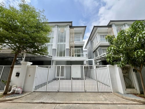 💥ផ្ទះវីឡាភ្លោះលក់បន្ទាន់ នៅ បុរី វ៉ារីណា សែន សុខ