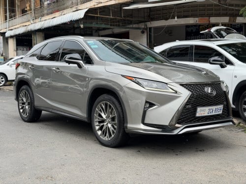 ម្ចាស់ដេីមកាត់ឈ្មោះជូន😘