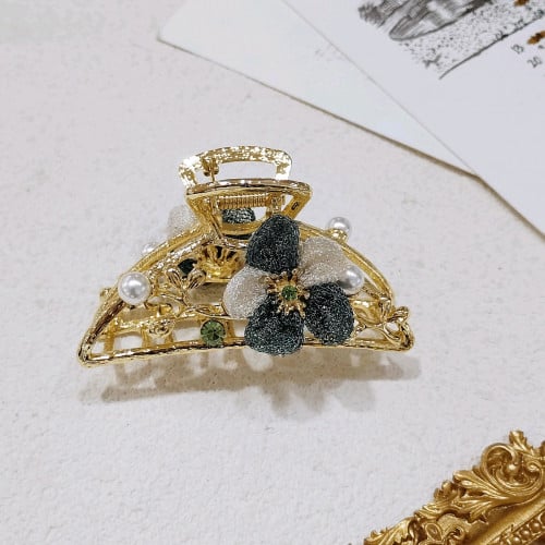 ទាក់ភ្នែក ទាក់បេះដូងខ្លះអត់បងៗ🤧