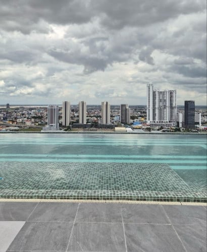 Condo L-Tower 271 For Rent