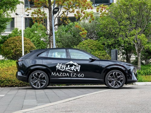 Mazda EZ60 អគ្គិសនីសុទ្ធ Max 600km + 3options តម្លៃ 36500$