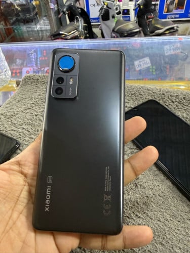 Mi 12 5G Ram8G Memory256G មានឆ្នាំងសាក