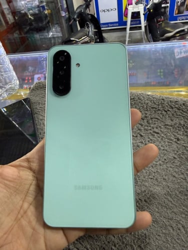 Samsung A26 Ram8G Memory128G ក្រុមហ៊ុនសុីមពីរ មានឆ្នាំងសាក