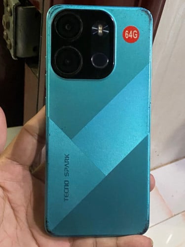 Techno spark 2023 អន់សំបកតិច តែនៅអែម