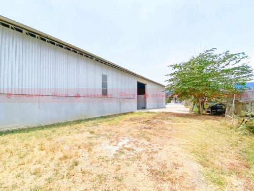 Warehouse With Ample Land For Lease Along A Major Road In Prek Phnov