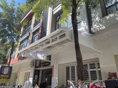 ផ្ទះជួលនៅ បុរីប៉េងហួតបឹងស្នោតំលៃពិសេស