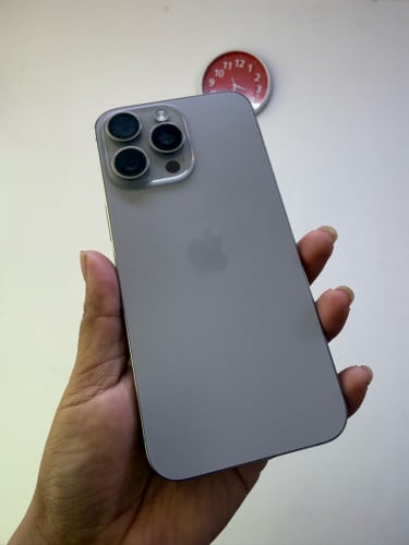 15Pro CH Battery 100%