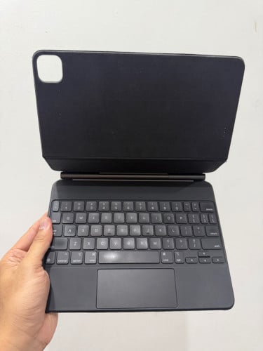 Original Ipad 11 Magic Key Board 80%