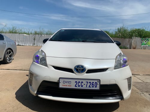 Toyota prius ឆ្នាំ2012 potion 3